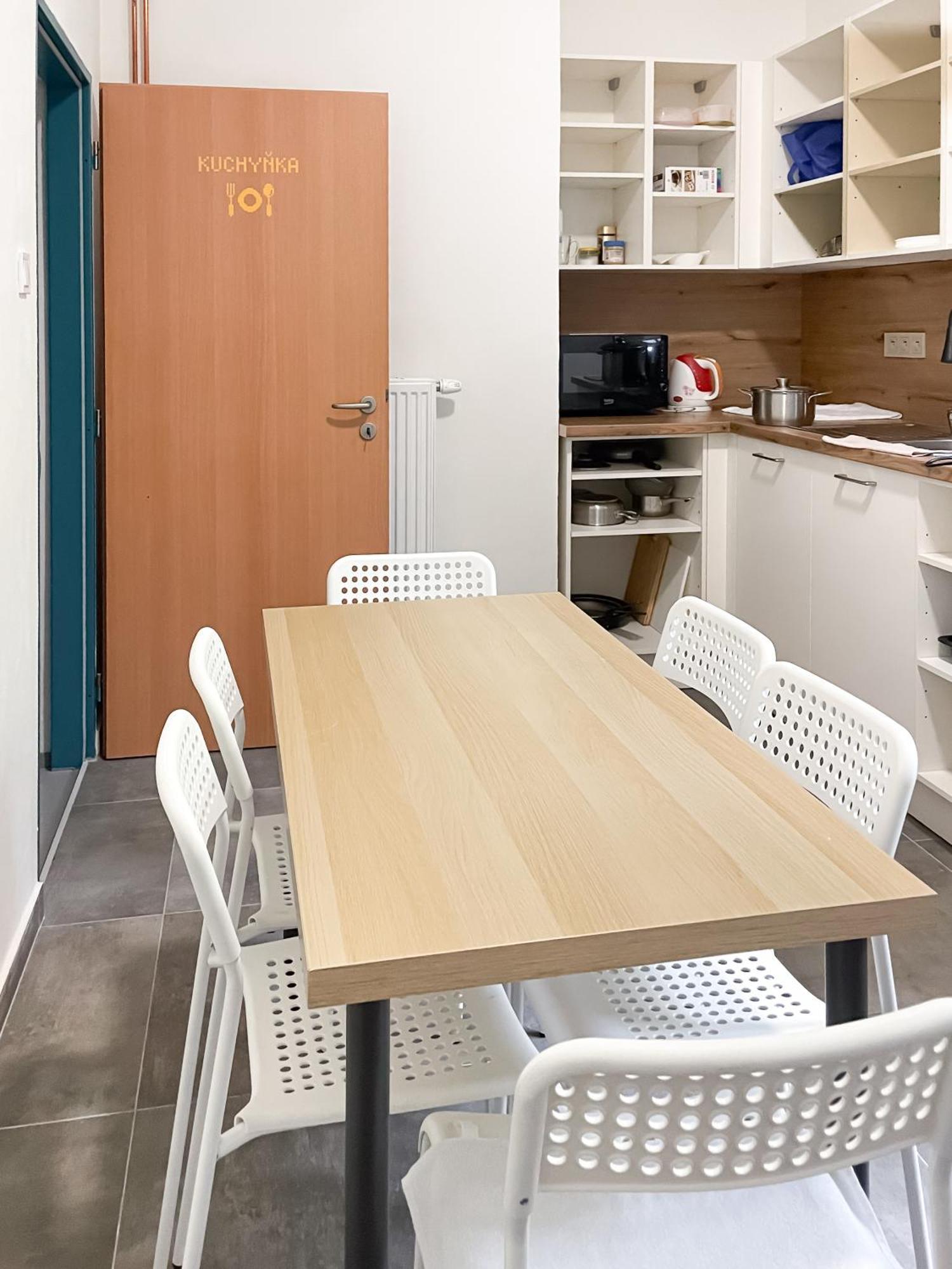 Beskydy House Hostel Roznov pod Radhostem Exterior photo
